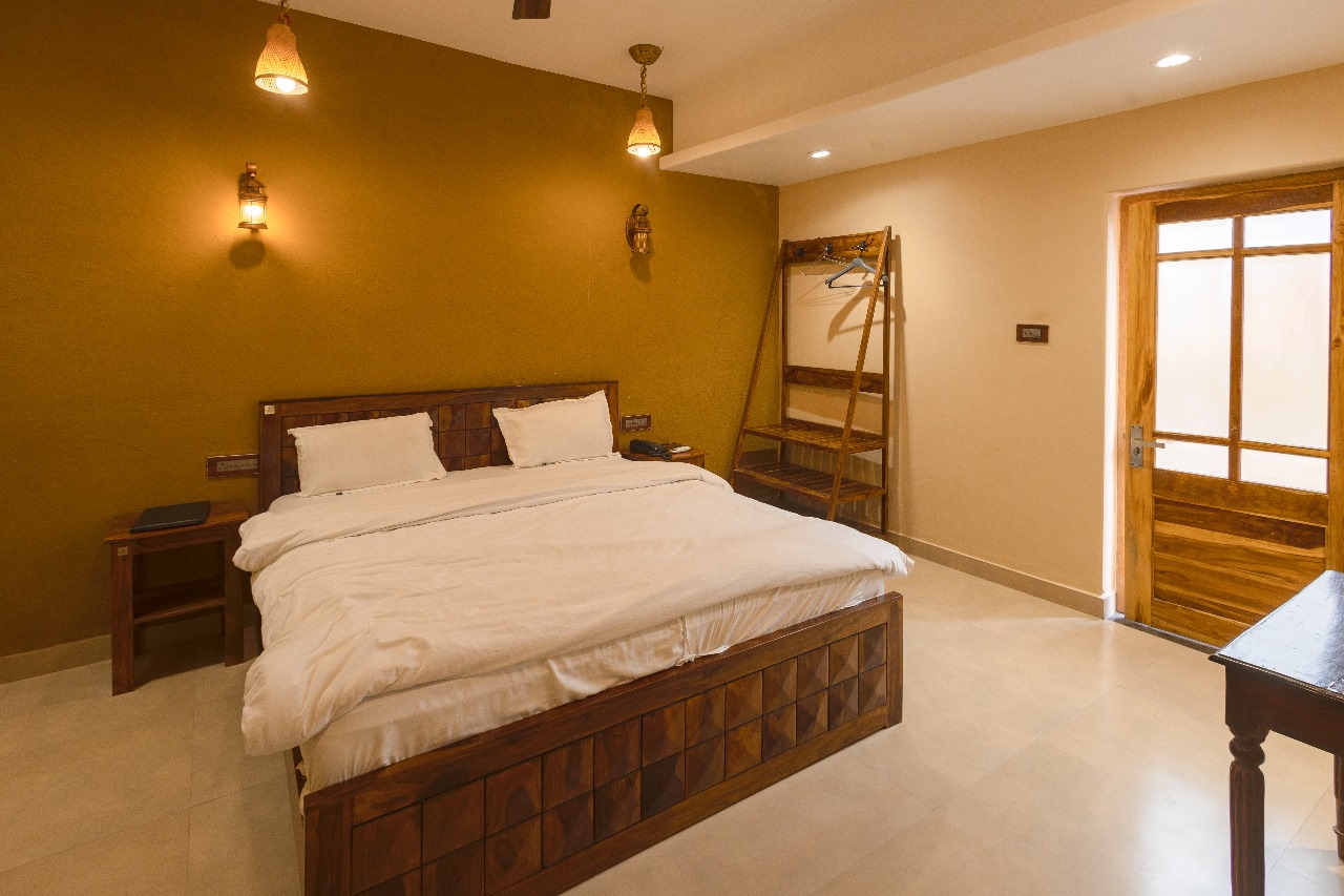 hotel near dehradun airport